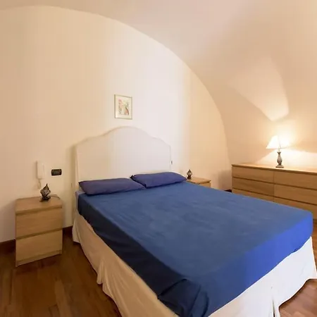 Traditional Apartment In Old City Bari Buitenkant foto