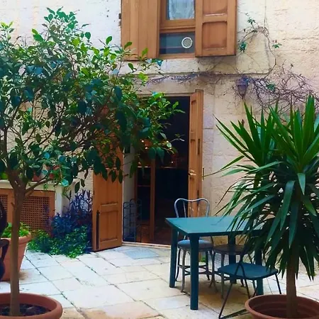 Traditional Apartment In Old City Bari Buitenkant foto